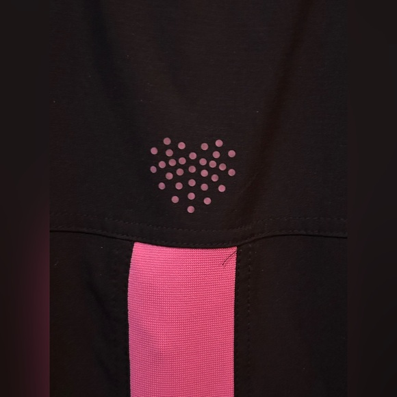 🩺 HeartSoul Women's Black and Pink Scrub Top Size Small - Picture 7 of 10